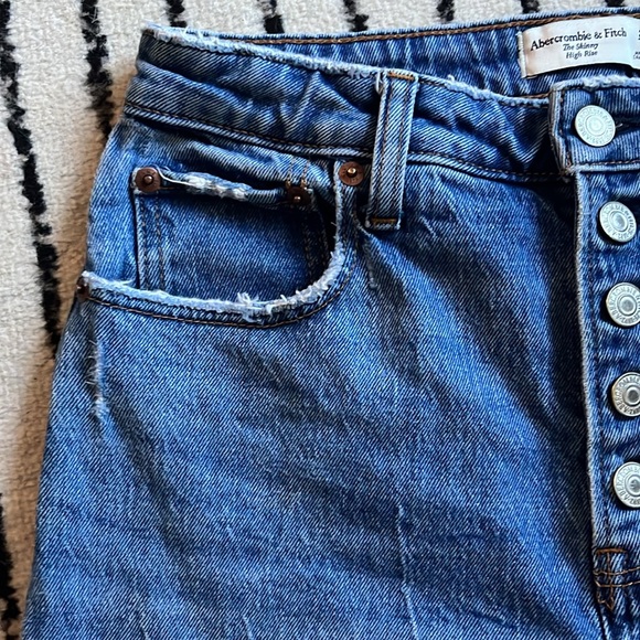 Abercrombie women’s high waisted jeans - Picture 6 of 6